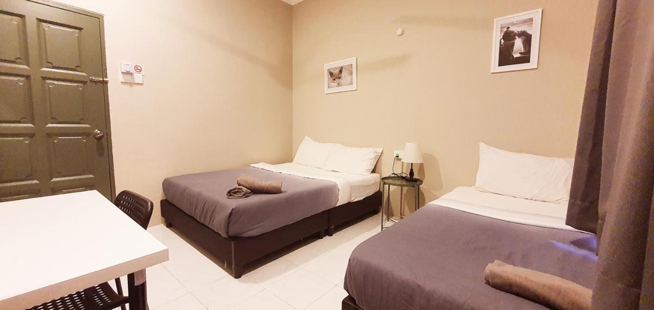 Penginapan4U Near Gurney Paragon George Town Buitenkant foto