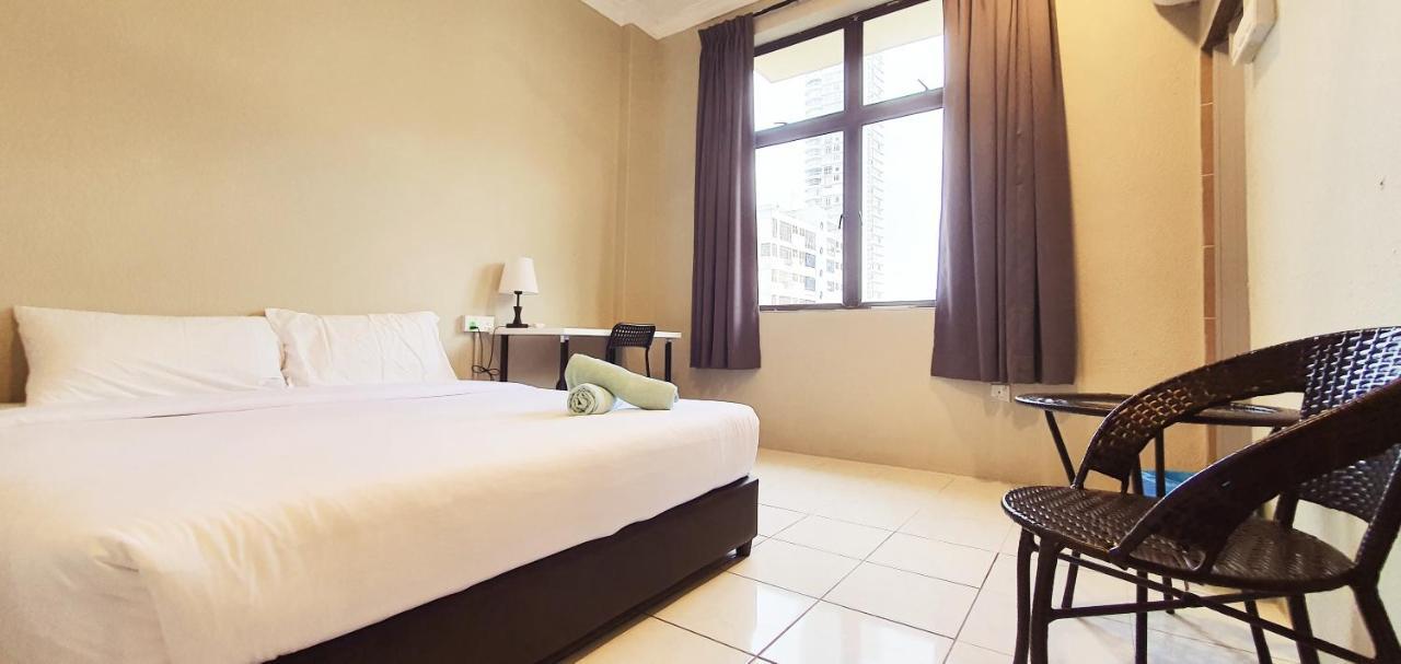 Penginapan4U Near Gurney Paragon George Town Buitenkant foto