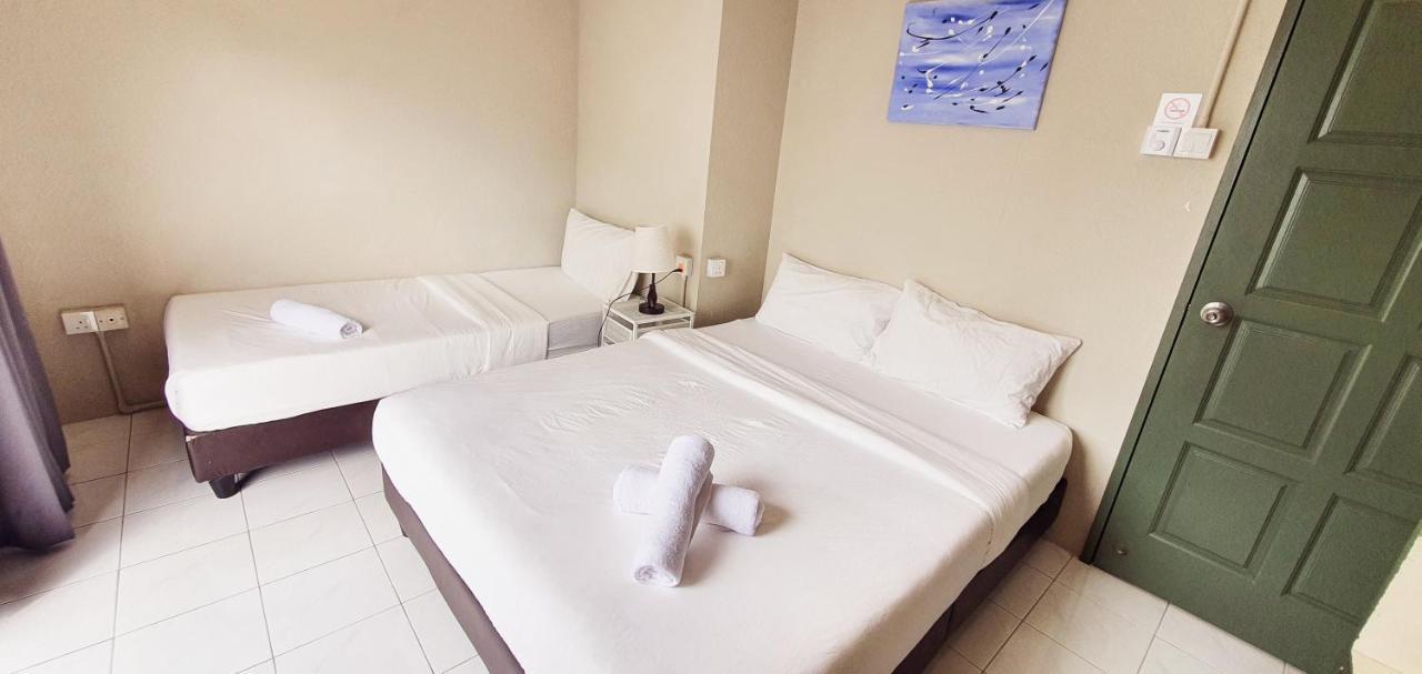 Penginapan4U Near Gurney Paragon George Town Buitenkant foto