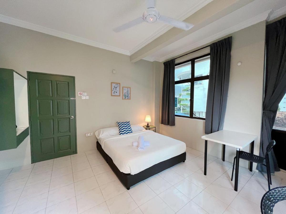 Penginapan4U Near Gurney Paragon George Town Buitenkant foto