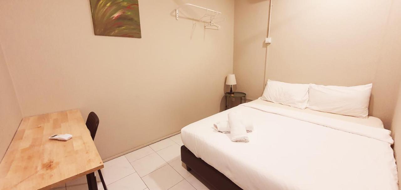 Penginapan4U Near Gurney Paragon George Town Buitenkant foto