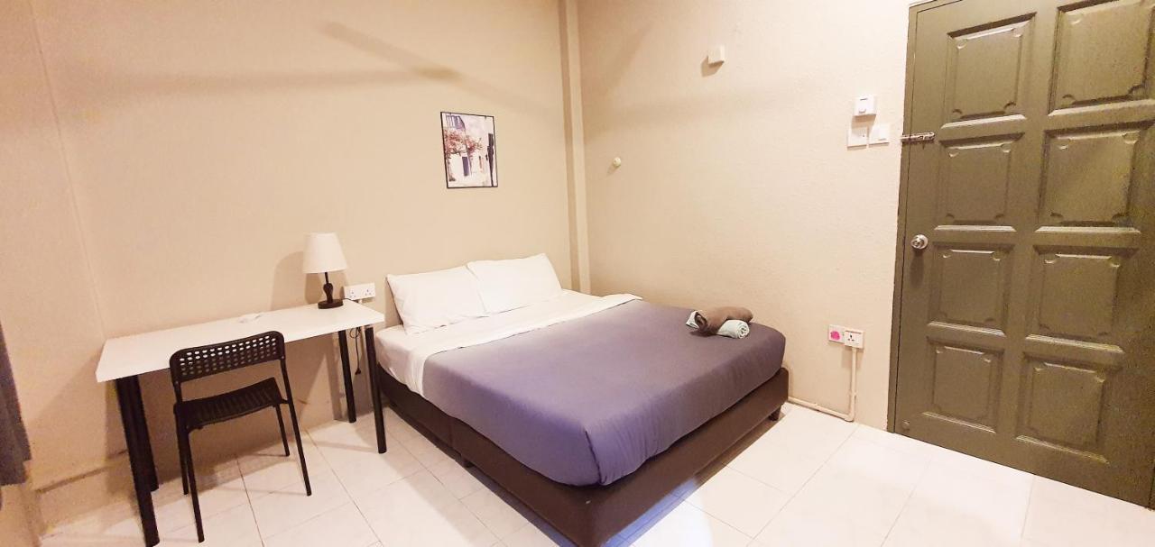 Penginapan4U Near Gurney Paragon George Town Buitenkant foto